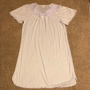 Women's Lace Trim Nightgown size Large
